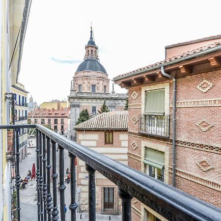Apartamento Cava Baja Alquiler Temporal Madrid Eksteriør bilde